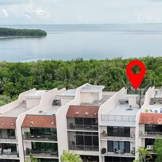 Overhead shot of Paradise Point Townhome.