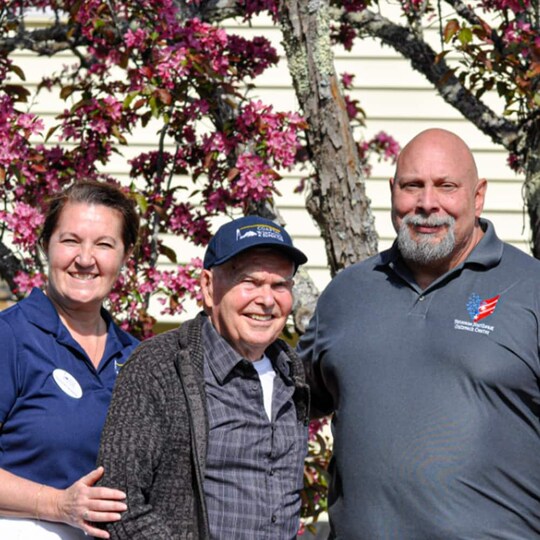 Contractor and local Veteran given new free roof by GAF