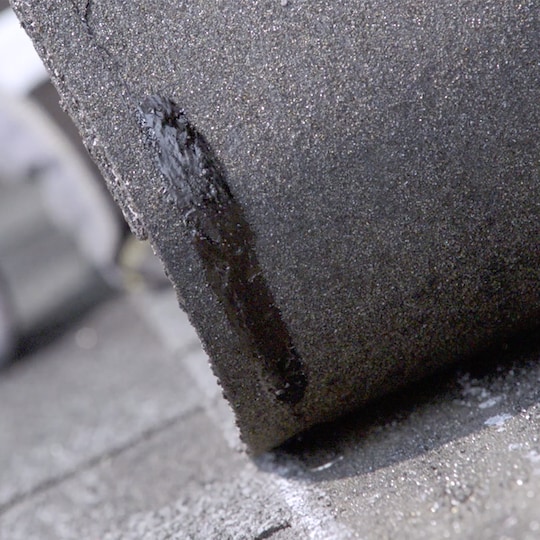 GAF Dura Grip™ Advanced Sealant to Protect Roof Shingles