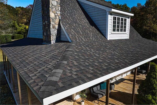 Close up of a roof built with Timberline HDZ Bold Color shingles by GAF.