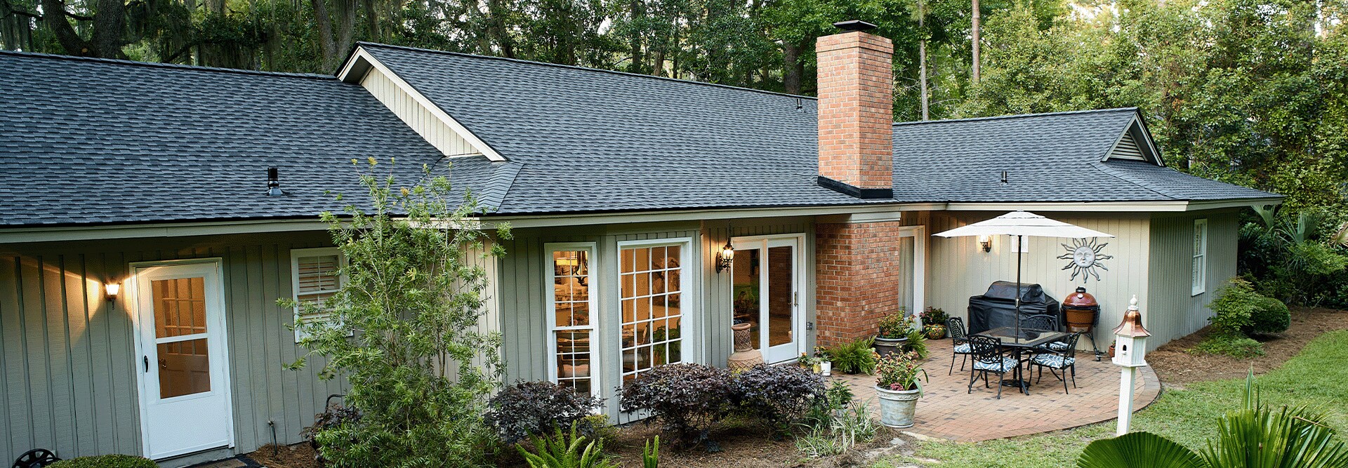 Beauty shot of a house with Timberline UHDZ roofing shingles manufactured by GAF